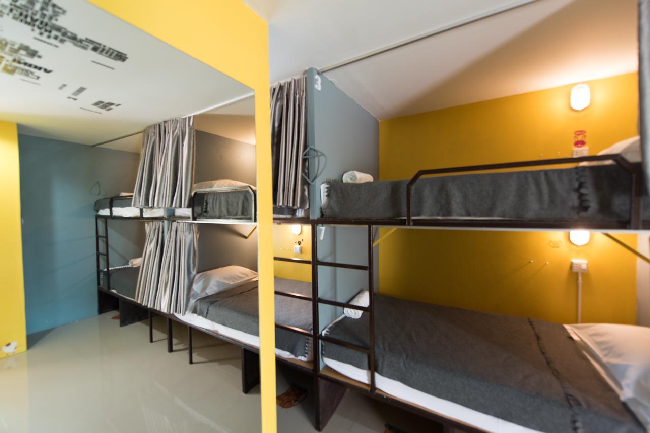 Backpacker Street Airport Place Nai Yang Exterior photo